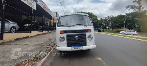 Volkswagen KOMBI 1.4 MI STD Lotação 8V 3 portas