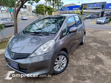Honda FIT 1.4 DX 16V 4 portas