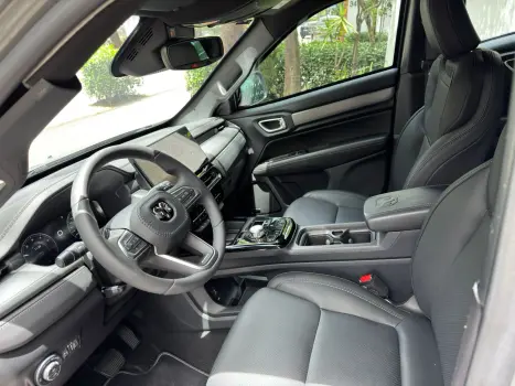 RAMPAGE 2.0 Hurricane 4 Turbo Laramie 4X4