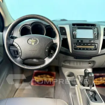 HILUX SRV 3.0 4x4 TURBO DIESEL AUTOMÁTICA