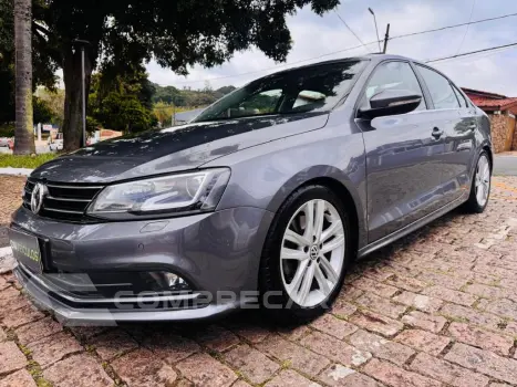 Volkswagen JETTA Highline 2.0 TSI 16V 4p Tiptronic 4 portas