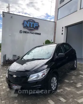 CHEVROLET ONIX HATCH LS 1.0 8V FlexPower 5p Mec. 4 portas