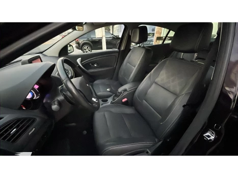 FLUENCE 2.0 DYNAMIQUE PLUS 16V FLEX 4P AUTOMÁTICO