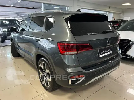 TAOS 1.4 250 TSI TOTAL FLEX COMFORTLINE AUTOMÁTICO