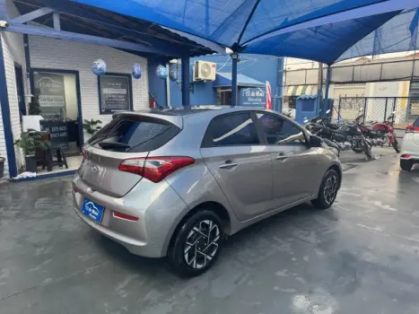 HB20 - 1.0 COMFORT PLUS 12V 4P MANUAL