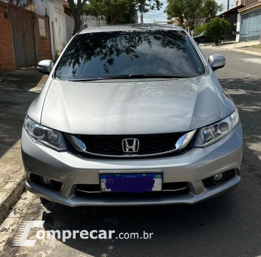 Honda CIVIC 2.0 LXR 16V 4 portas