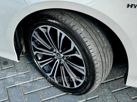 COROLLA 1.8 VVT-I Hybrid Altis Premium