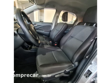 ETIOS 1.5 X PLUS SEDAN 16V FLEX 4P AUTOMÁTICO