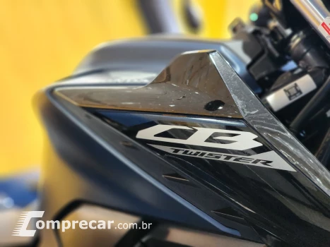 CB CB 300F Twister Flex