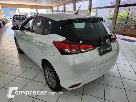 Yaris Hatch 1.5 16V 4P FLEX XS CONNECT MULTIDRIVE AUTOMÁTICO