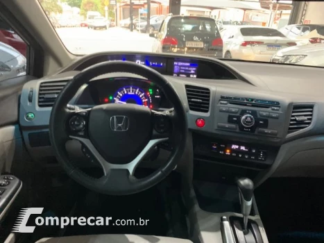 Honda CIVIC - 2.0 LXR 16V 4P AUTOMÁTICO 4 portas