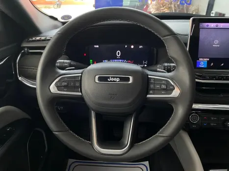 Commander Overland T270 1.3 TB Flex Aut.