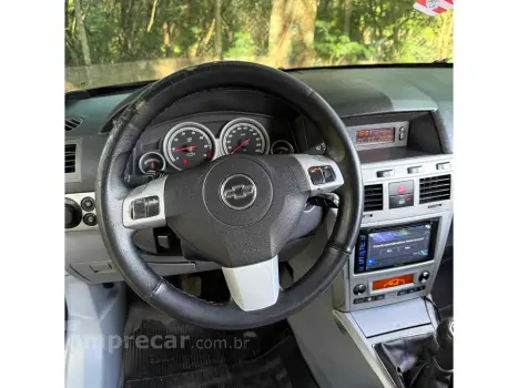 VECTRA 2.0 MPFI ELEGANCE 8V FLEX 4P MANUAL