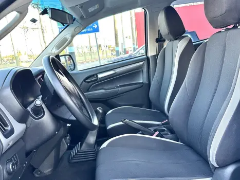 S10 2.8 16V TURBO DIESEL LS CD 4X4 MANUAL