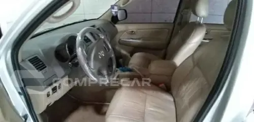 HILUX SW4 2.7 SR 4X2 16V