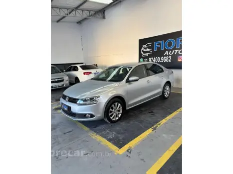 Volkswagen JETTA 2.0 COMFORTLINE 120CV FLEX 4P TIPTRONIC 4 portas