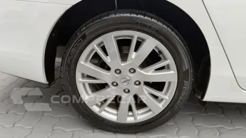 Sentra SL 2.0/ 2.0 Flex Fuel 16V Aut.