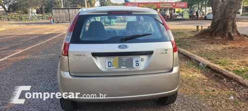 FIESTA 1.6 MPI Class Hatch 8V