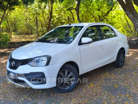 ETIOS 1.5 X PLUS SEDAN 16V FLEX 4P AUTOMÁTICO