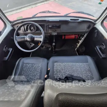 Kombi Lotação 1.6 MPi