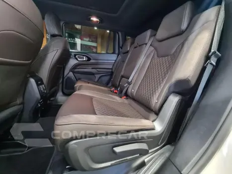 Commander Overl. 2.2 TD 4x4 Diesel Aut.