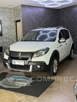Renault SANDERO 1.6 Stepway 8V 4 portas