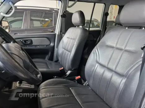 PAJERO TR4 2.0 4X2 16V 140CV FLEX 4P AUTOMÁTICO