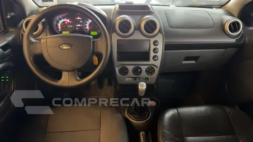 FIESTA 1.6 MPI Class Hatch 8V