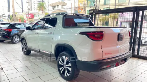 FIAT TORO 2.0 16V TURBO VOLCANO 4WD AT9