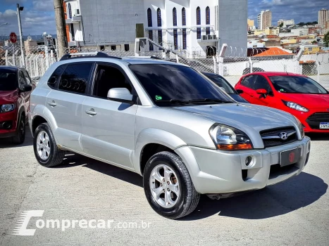 Hyundai TUCSON 2.0 MPFI GLS 16V 143cv 2WD 4 portas