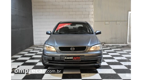 ASTRA HATCH - 1.8 MPFI GL 8V 2P MANUAL