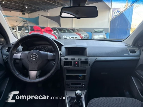 VECTRA 2.0 MPFI GT Hatch 8V