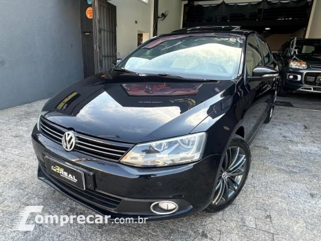 Volkswagen JETTA 2.0 Comfortline 4 portas