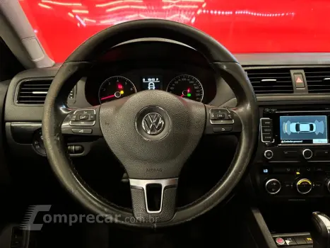 Jetta 2.0 Comfortline Flex 4P Tiptronic