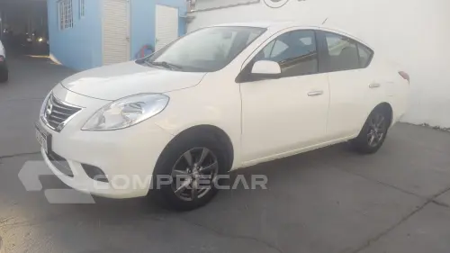 NISSAN VERSA SL 1.6 4 portas