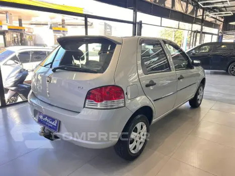 Palio ELX 1.0 Fire/30 Anos F. Flex 8V 4p