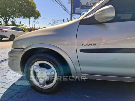 CLASSIC 1.0 MPFI LIFE 8V FLEX 4P MANUAL