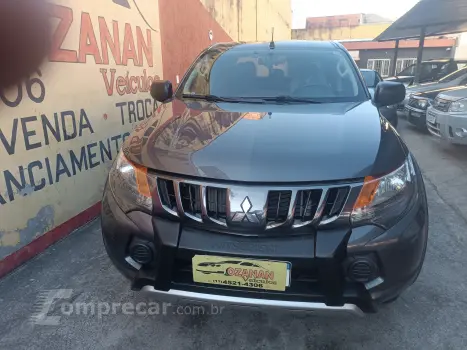 Mitsubishi L200 2.5 GLS Outdoor 4X4 CD 8V Turbo Intercooler 2 portas