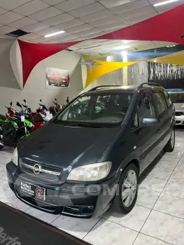 CHEVROLET ZAFIRA 2.0 MPFI Elegance 16V 4 portas