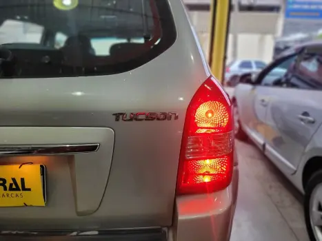 Tucson 2.0 16V Aut.