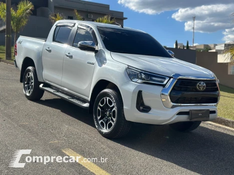 HILUX 2.8 D-4D TURBO DIESEL CD SRX 4X4 AUTOMÁTICO