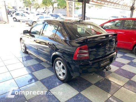 ASTRA 2.0 MPFI Advantage 8V