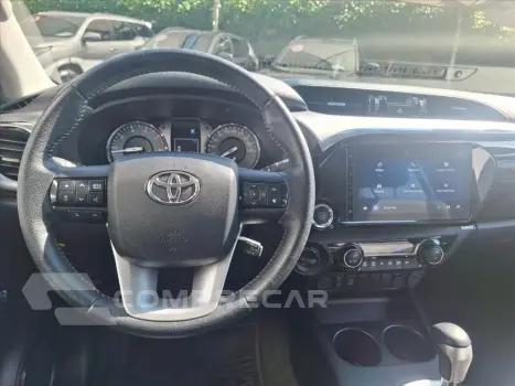 HILUX 2.8 D-4D TURBO DIESEL CD SRV 4X4 AUTOMÁTICO