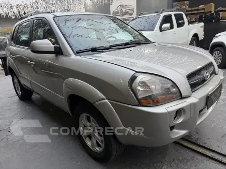 TUCSON 2.0 MPFI GL 16V 142CV 2WD GASOLINA 4P AUTOMÁTICO