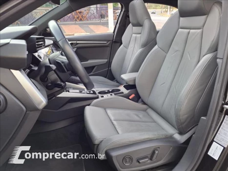 A3 2.0 40 TFSI Sedan Performance Black