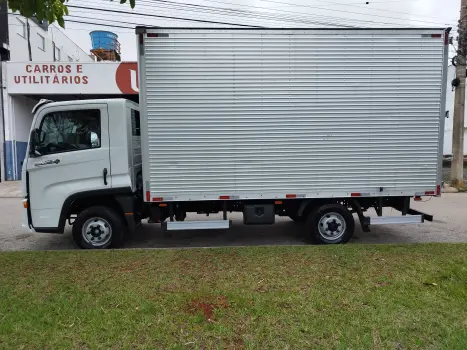 Volkswagen Delivery Express+ 2.8 Prime + Baú Facchini 2 portas