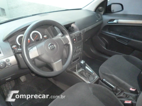 VECTRA 2.0 MPFI GT Hatch 8V