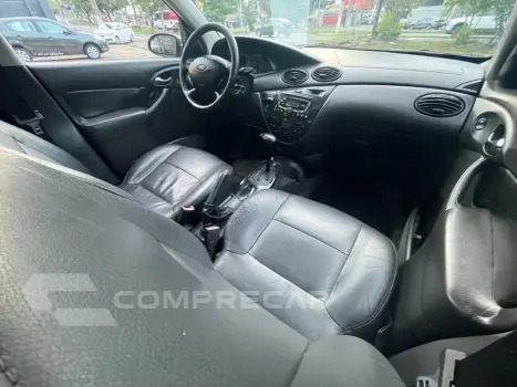 Focus Ghia  2.0 16V/ 2.0 16V Flex 5p Aut