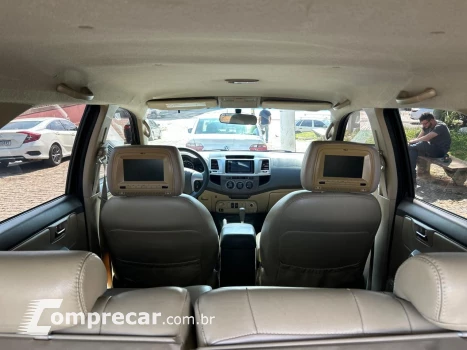 Hilux SW4 SR 4x2 2.7/ 2.7 Flex 16V Aut.