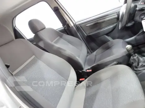 CELTA - 1.0 MPFI LT 8V 4P MANUAL